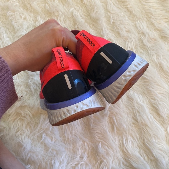 💜💕Nike Epic React Flyknit 2 Size 10💜💕 - Picture 5 of 9
